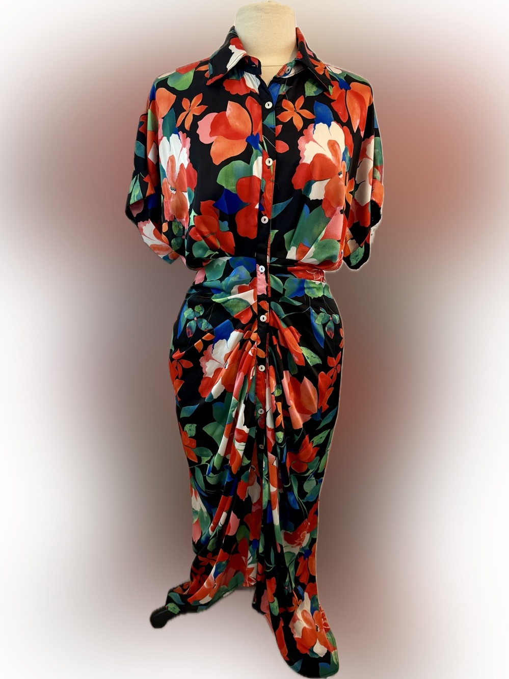 entro Black Floral Button-Front Short Sleeve Dress with Red Orange Blue Blooms